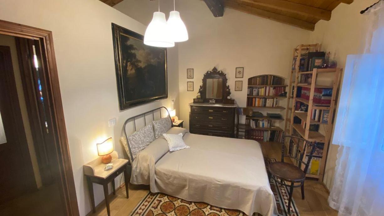 La Casa Di Alice Apartment ลาสเปเซีย ภายนอก รูปภาพ