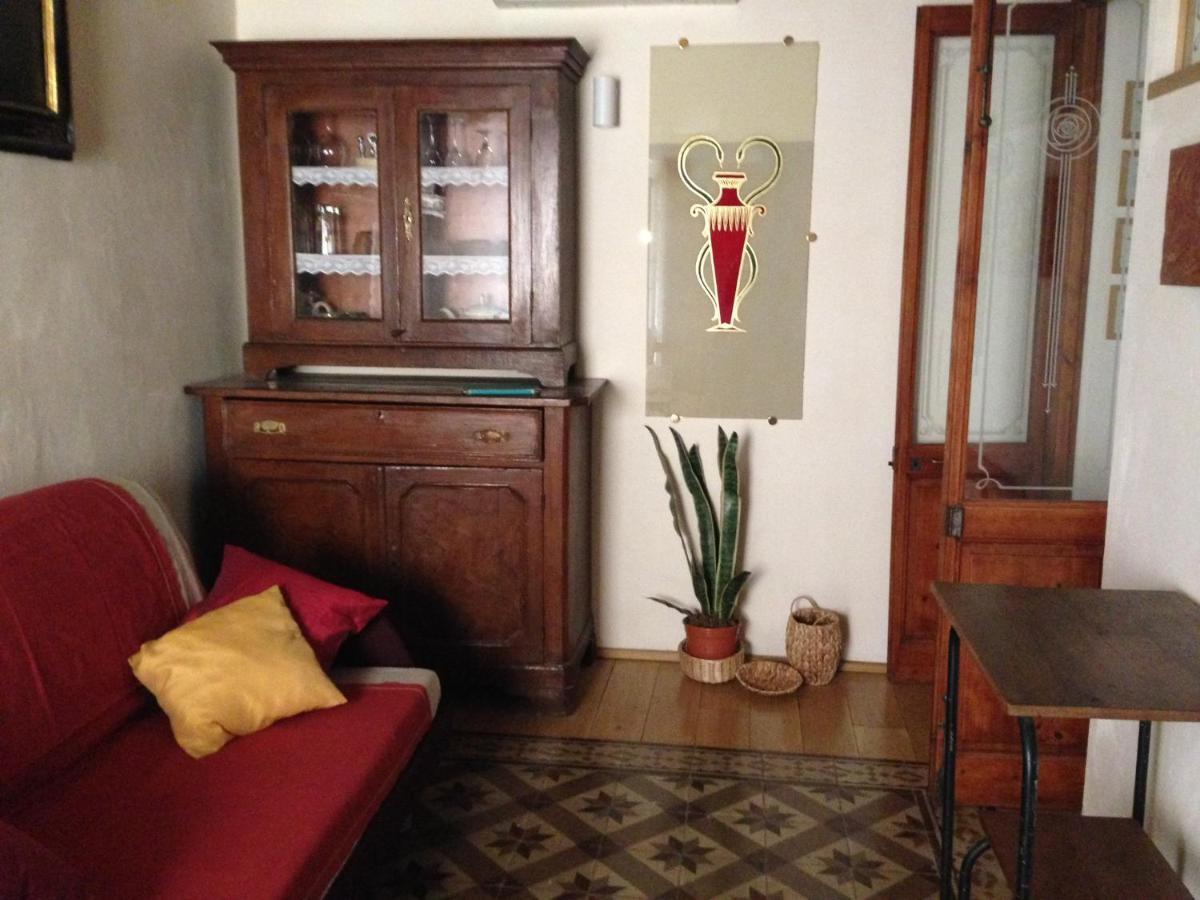 La Casa Di Alice Apartment ลาสเปเซีย ภายนอก รูปภาพ